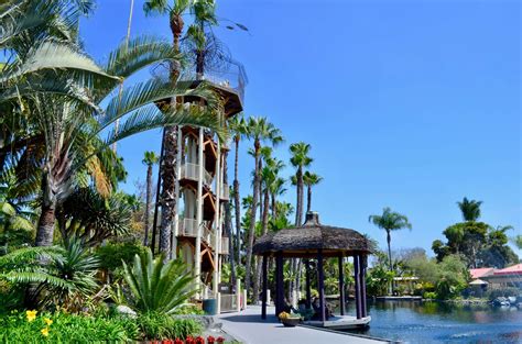 Paradise point resort & spa - Paradise Point Resort & Spa offers a great selection of San Diego beach bungalows and lodging. With beach access, five pools, a spa and other …
